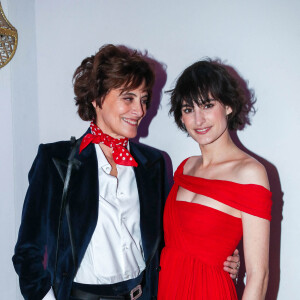 Inès de la Fressange et sa fille Nine d'Urso - People au dîner de l'association AEM (Un Avenir pour les Enfants du Monde), au profit des enfants du Rwanda, au Pavillon Ledoyen à Paris© Borde-Rindoff / Bestimage 