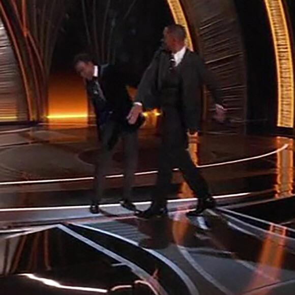 Moment de sidération aux Oscars 2022: Will Smith frappe Chris Rock sur scène le 27 mars 2022. Après une blague de Chris Rock sur Jada Pinkett Smith, la femme de Will Smith, ce dernier est monté sur la scène des Oscars pour gifler l'humoriste devant l'assemblée médusée.