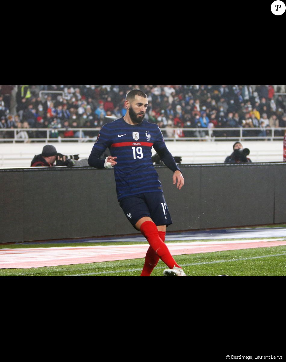 Karim Benzema - L'équipe de France bat la Finlande (2 - 0) lors des éliminatoires pour la Coupe du monde. Helsiniki. Le 16 novembre 2021. © Laurent Lairys / Panoramic / Bestimage