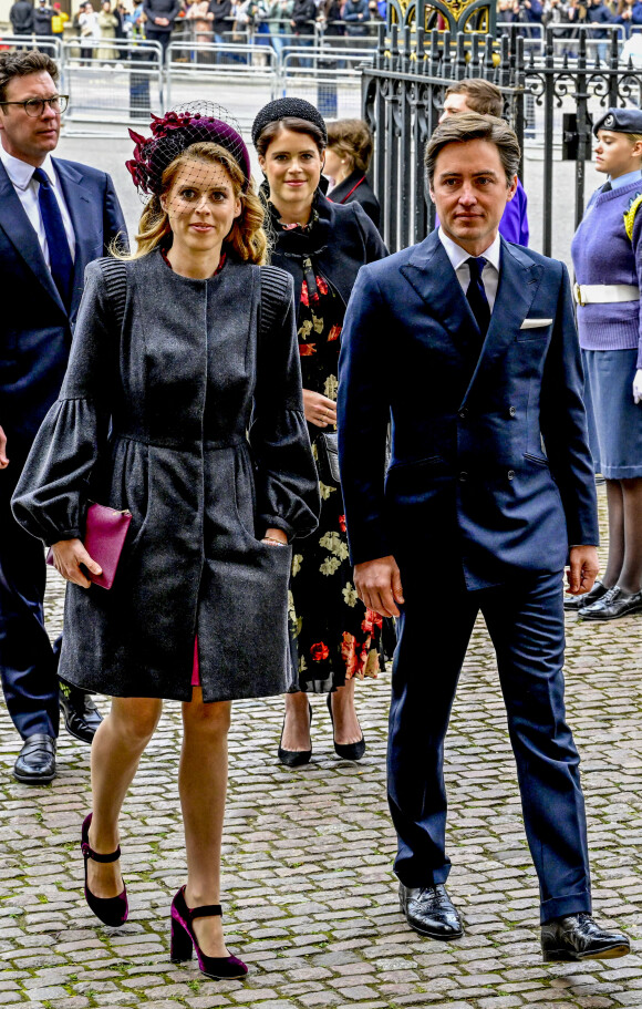 La princesse Beatrice et son mari Edoardo Mapelli Mozzi - Service d'action de grâce en hommage au prince Philip, duc d'Edimbourg, à l'abbaye de Westminster à Londres, le 29 mars 2022. Le prince Philip, duc d'Edimbourg, est décédé le 9 avril 2021.  Service for Prince Philip at Westminster Abbey in London, UK, March 29th, 2022.
