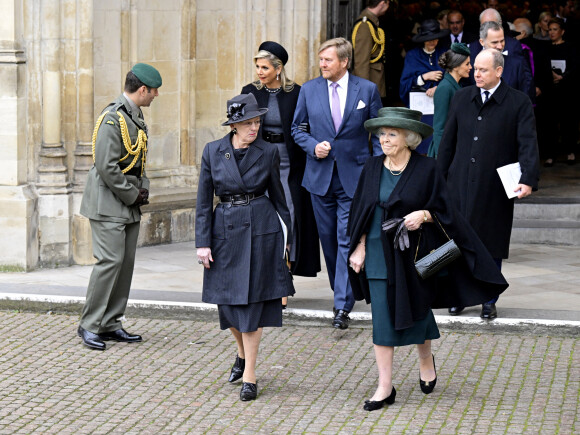 La reine Margrethe II de Danemark et La princesse Beatrix des Pays-Bas - Service d'action de grâce en hommage au prince Philip, duc d'Edimbourg, à l'abbaye de Westminster à Londres, le 29 mars 2022.