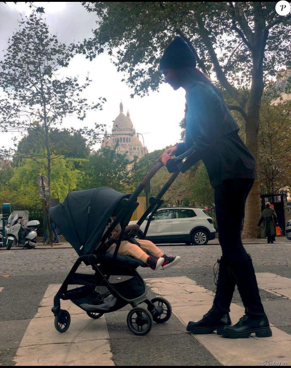 Shy'm avec son fils, Tahoma.