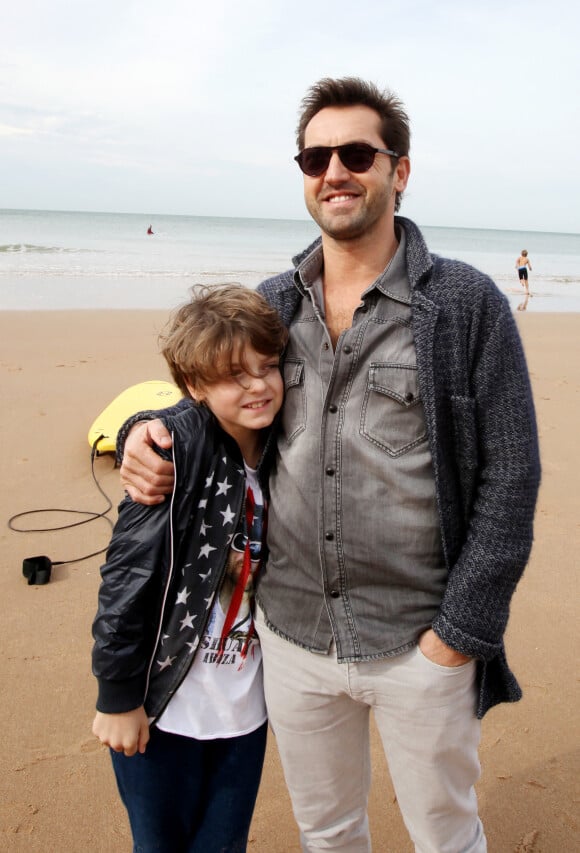 Frédéric Diefenthal et son fils Gabriel, 11 ans à Biarritz. Le 17 octobre 2015.