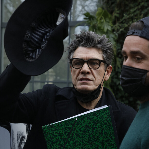Semi Exclusif - Marc Lavoine - Arrivées des invités à l'enregistrement de l'émission "Vivement Dimanche" au studio Gabriel à Paris le 2 mars 2022. L'émission sera diffusée le 6 mars 2022.  Semi Exclusive - No web en Suisse / Belgique 