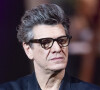 Exclusif - No Web - No Tabloids - Marc Lavoine - Surprises - Enregistrement de l'émission "La Chanson secrète 10" diffusée sur TF1 le 22 janvier 2022 © Jacovides-Moreau / Bestimage Après le succès des précédentes éditions, « LA CHANSON SECRETE », présentée par N.ALIAGAS et produite par DMLS TV, revient sur TF1. 8 artistes ne savent rien de ce qui va se passer pour eux ! Ils ont accepté de jouer le jeu, de se laisser totalement surprendre, émouvoir, parfois même déstabiliser car ils vont découvrir en même temps que les téléspectateurs une surprise : une chanson qui leur est chère revisitée et réinterprétée par un artiste. Des mises en scène spectaculaires au service de l’émotion… Et des émotions fortes pour l’artiste assis dans le fauteuil grâce à la venue sur le plateau de proches et d’invités inattendus. Les téléspectateurs seront aux premières loges pour vivre ces moments d’intimité musicale rare.  Exclusive - No Web No Blog pour Belgique et Suisse 