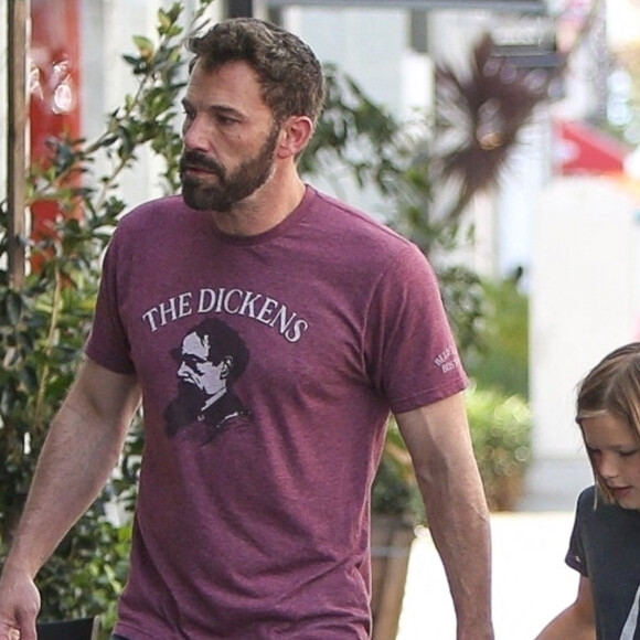 Exclusif - Ben Affleck a profité d'une belle journée avec son fils Samuel dans les rues de Brentwood.