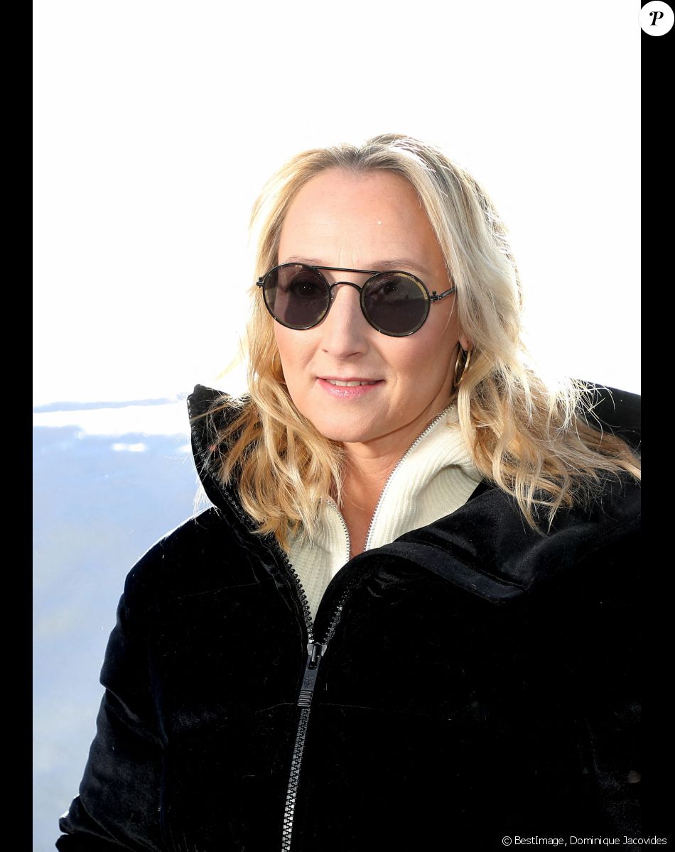Audrey Lamy au photocall du film "La Brigade" lors de la 25ème édition du Festival international du film de comédie de l'Alpe d'Huez, France, le 21 janvier 20222. © Dominique Jacovides/Bestimage