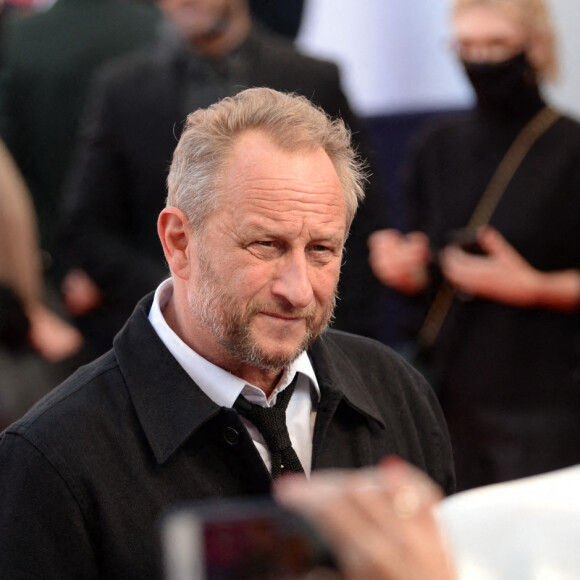 Benoît Poelvoorde à la première de "Comment je suis devenu un super-héros" lors de la clôture du 46ème Festival du Cinéma Américain de Deauville, le 12 septembre 2020. © Rachid Bellak/Bestimage 