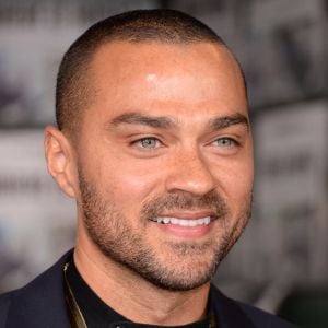 Jesse Williams à la première du film "The Irishman" au TCL Chinese Theatre à Los Angeles