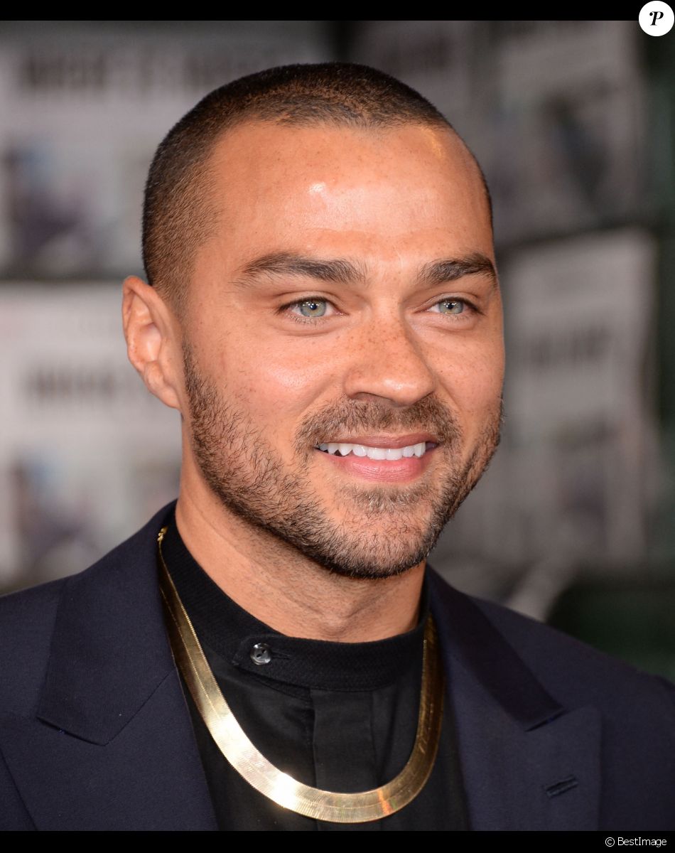 Jesse Williams à la première du film "The Irishman" au TCL Chinese Theatre à Los Angeles