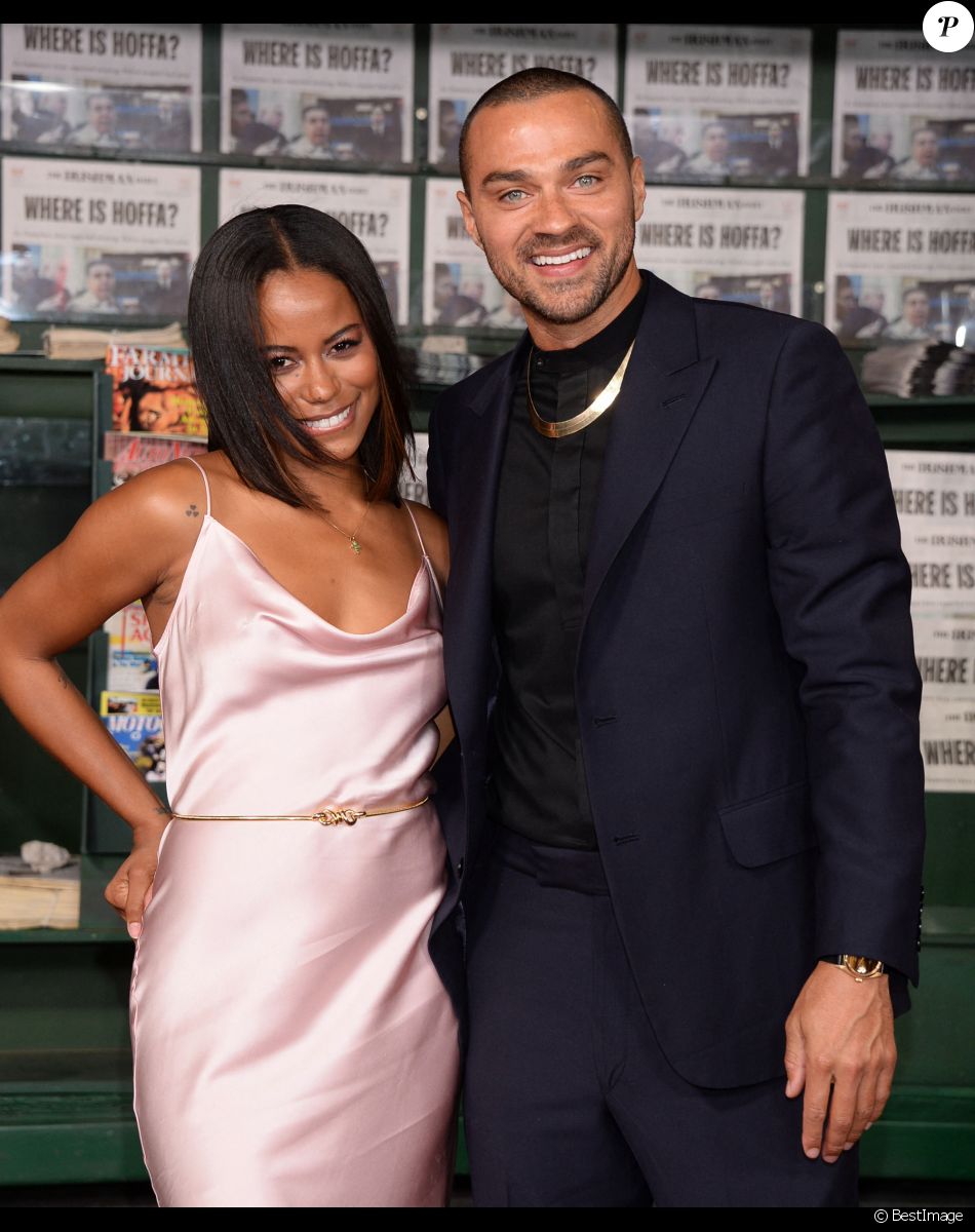 Jesse Williams et sa compagne Taylour Paige à la première du film "The Irishman" au TCL Chinese Theatre à Los Angeles, le 24 octobre 2019.