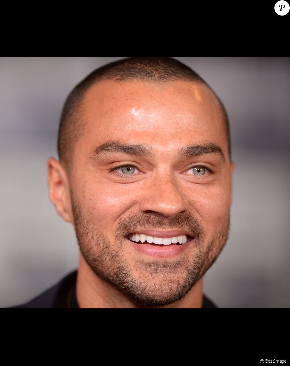 Jesse Williams à la première du film "The Irishman" au TCL Chinese Theatre à Los Angeles, le 24 octobre 2019.