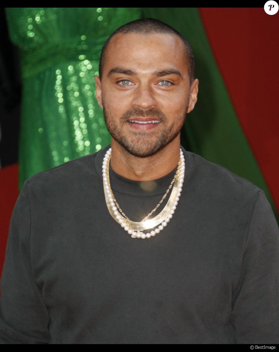 Jesse Williams à la première du film Dolemite Is My Name dans le quartier de Westwood à Los Angeles, le 28 septembre 2019
