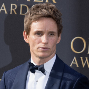 Eddie Redmayne au photocall des "Olivier Awards" au Royal Albert Hall à Londres, le 10 avril 2022.
