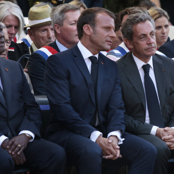 Le président Emmanuel Macron, Nicolas Sarkozy lors du 75ème anniversaire du débarquement en Provence pendant la seconde guerre mondiale à Saint-Raphaël le 15 août 2019