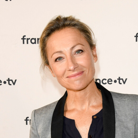 Anne-Sophie Lapix au photocall de la conférence de presse de France 2 au théâtre Marigny à Paris le 18 juin 2019