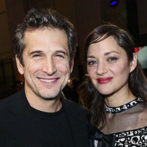 Guillaume Canet et sa compagne Marion Cotillard (en Chanel) - Intérieur du dîner Chanel des révélations César 2020 au Petit Palais à Paris. © Olivier Borde/Bestimage 