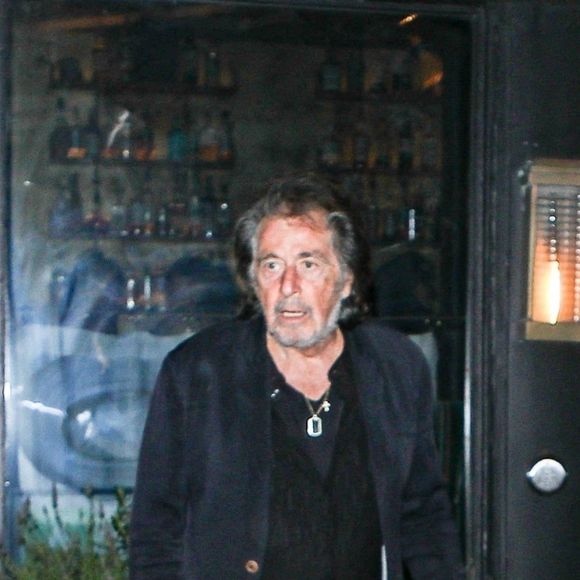 Exclusif - Al Pacino a dîné au restaurant "Felix" avec Noor Alfallah (ex compagne de M. Jagger) à Venice le 10 avril 2022.