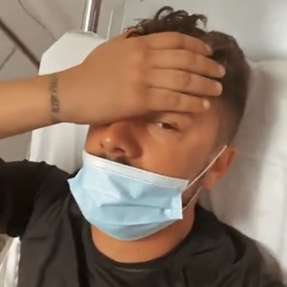 Kevin Guedj annonce s'être blessé depuis l'hôpital - Snapchat