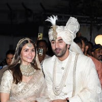 Alia Bhatt et Ranbir Kapoor sublimes : mariage grandiose pour les stars de Bollywood