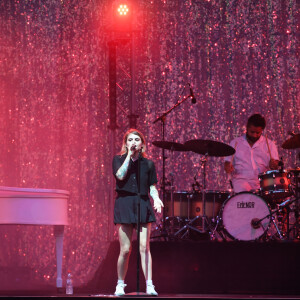 Coeur de Pirate en concert lors du 67ème festival "Nuits du Sud", place du Grand Jardin, à Vence. Le 2 août 2019 © Lionel Urman / Bestimage