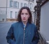 Mathilde, la fille de Géraldine Maillet dans le clip de Clarika - Le désamour (2019)