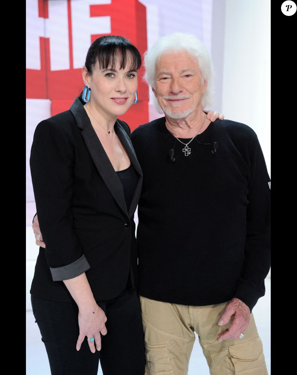 Hugues Aufray et sa jeune compagne Muriel dans "Vivement dimanche" diffusée sur France 2