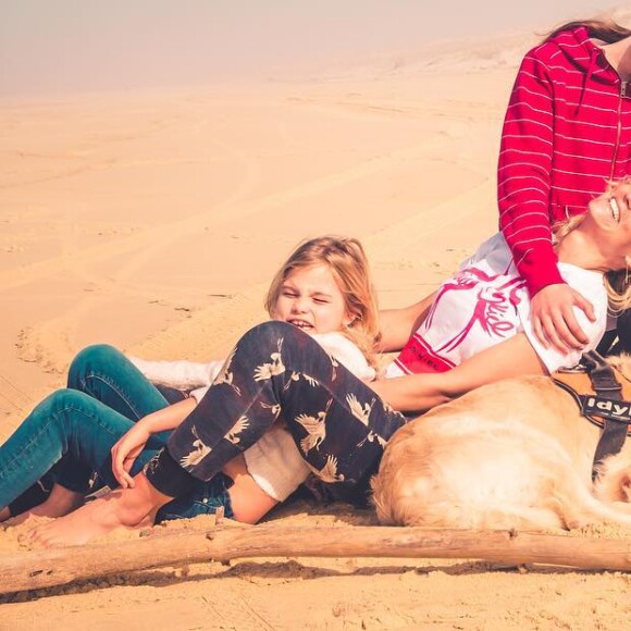 Elodie Gossuin, Bertrand Lacherie et leurs quatre enfants