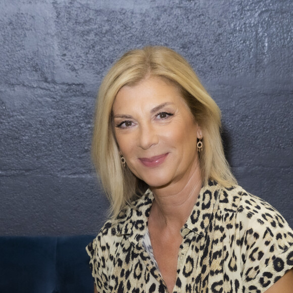 Exclusif - Michèle Laroque pour la promotion du film "Ténor" - Backstage de l'émission OEED (On Est En Direct) présentée par L.Salamé et L.Ruquier - Paris le 23/04/2022 - © Jack Tribeca / Bestimage