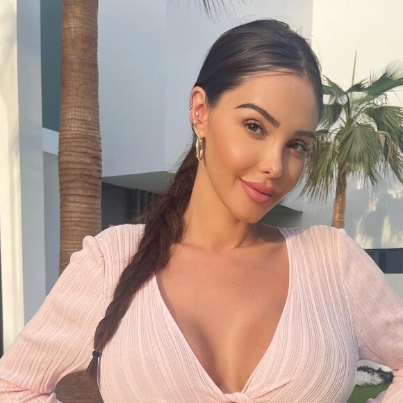 Nabilla et Thomas Vergara, déjà parents du petit Milann, s'apprêtent à agrandir la famille puisque la belle est enceinte.