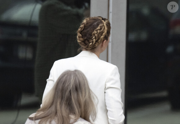 Johnny Depp et Amber Heard à la sortie du tribunal de Fairfax, le 26 avril 2022. 