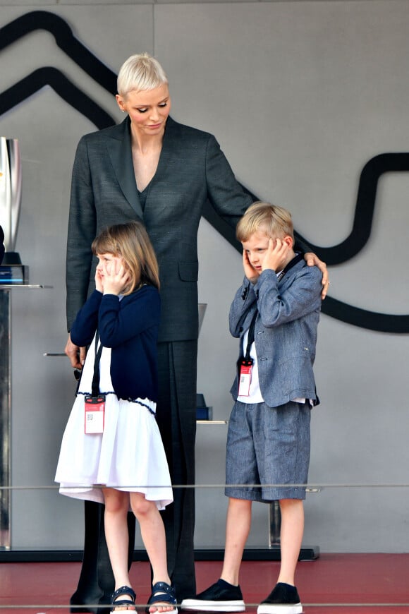 La princesse Charlene de Monaco et ses enfants, la princesse Gabriella et le prince Jacques - Remise des prix du championnat du "Monaco ePrix" à Monaco. Le 30 avril 2022 © Bruno Bebert / Bestimage