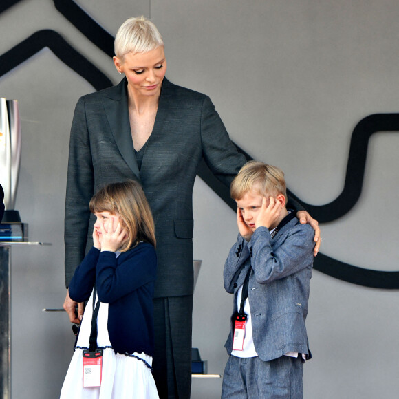 La princesse Charlene de Monaco et ses enfants, la princesse Gabriella et le prince Jacques - Remise des prix du championnat du "Monaco ePrix" à Monaco. Le 30 avril 2022 © Bruno Bebert / Bestimage