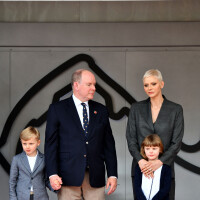 Charlene de Monaco : Première sortie officielle de 2022 avec Albert et les enfants, elle étonne !