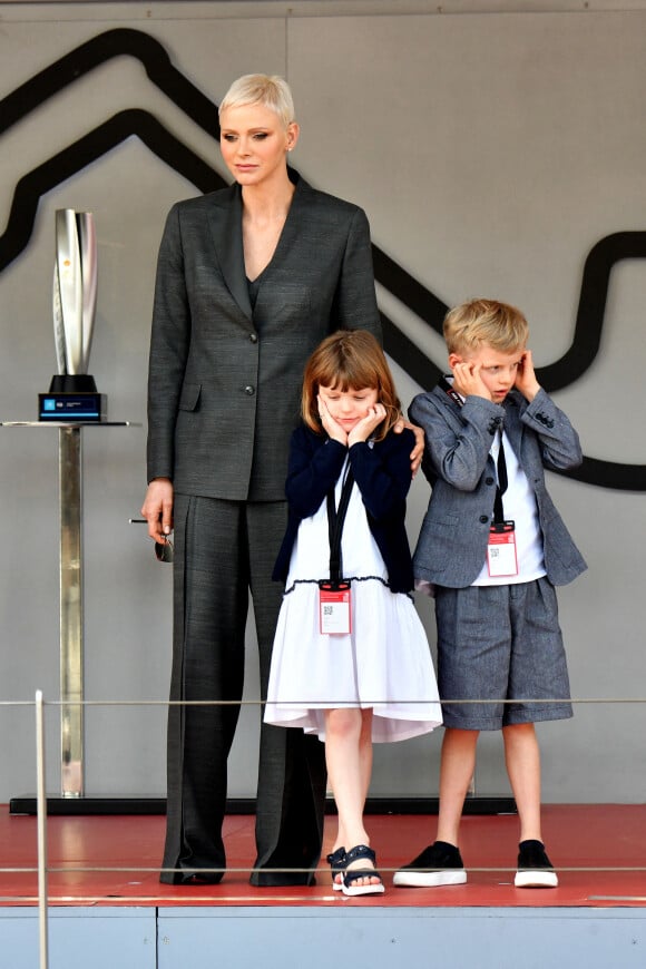 La princesse Charlene de Monaco et ses enfants, la princesse Gabriella et le prince Jacques - Remise des prix du championnat du "Monaco ePrix" à Monaco. Le 30 avril 2022 © Bruno Bebert / Bestimage