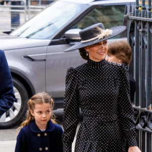 Le prince William, duc de Cambridge, et Catherine (Kate) Middleton, duchesse de Cambridge, Le prince George de Cambridge, La princesse Charlotte de Cambridge lors du service d'action de grâce en hommage au prince Philip, duc d'Edimbourg, à l'abbaye de Westminster à Londres, Royaume Uni, le 29 mars 2022. Le prince Philip, duc d'Edimbourg, est décédé le 9 avril 2021. 