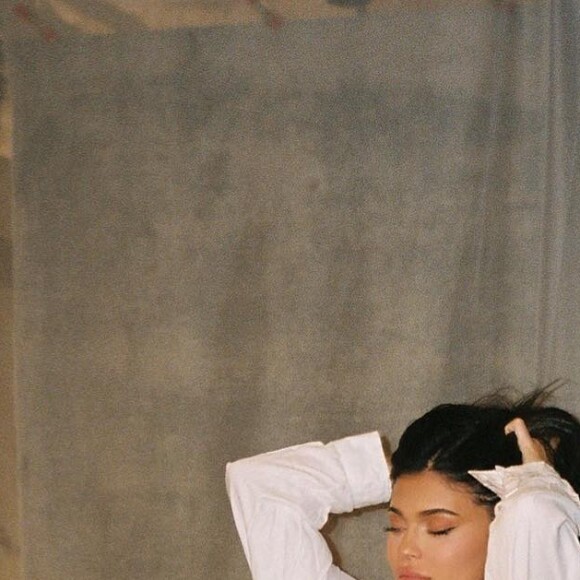 Même si elle aime montrer sa vie parfaite sur Instagram, Kylie Jenner a parfois les mêmes soucis que toutes les autres mamans. @ Instagram / Kylie Jenner
