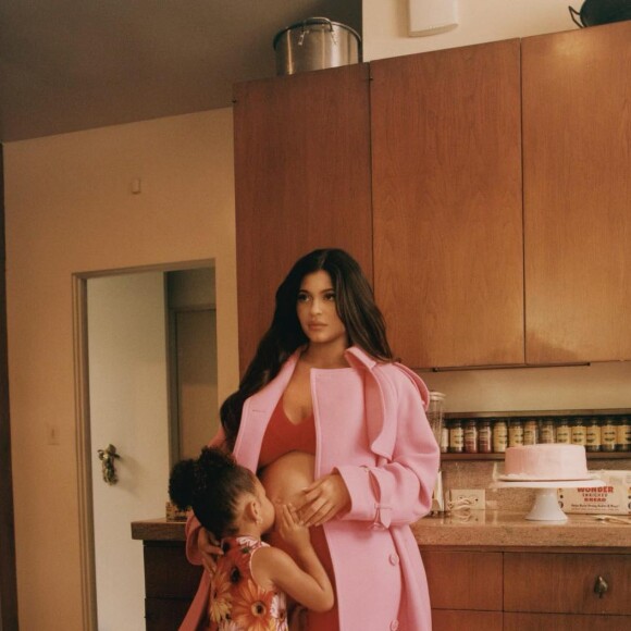 Même si elle aime montrer sa vie parfaite sur Instagram, Kylie Jenner a parfois les mêmes soucis que toutes les autres mamans. @ Instagram / Kylie Jenner