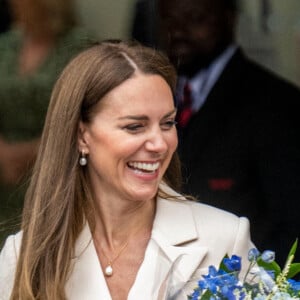 Catherine (Kate) Middleton et la princesse Anne vont assister à une démonstration de simulation d'opération césarienne d'urgence au Royal College of Obstetricians & Gynaecologists à Londres le 27 avril 2022.