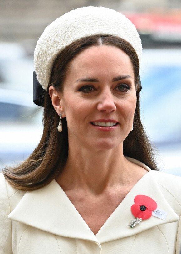 Le prince William, duc de Cambridge, et Catherine (Kate) Middleton, duchesse de Cambridge, assistent à un service à l'abbaye de Westminster commémorant l'Anzac Day à Londres, le 25 avril 2022.
