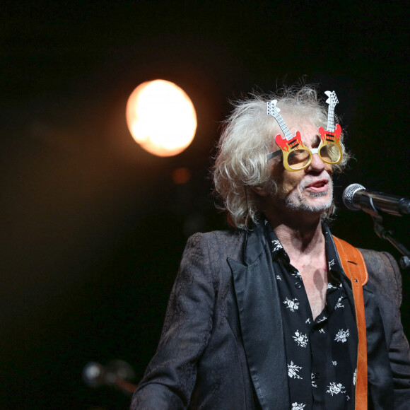 Louis Bertignac - Les Aventuriers d'un Autre Monde en concert au Casino Barrière à Lille. Le 21 avril 2022.