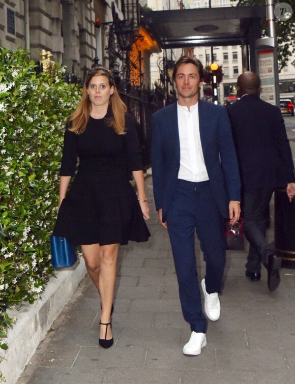 La princesse Beatrice d'York et son fiancé Edoardo Mapelli Mozzi arrivent au club "Annabel's" à Londres, le 9 juillet 2019. 