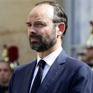 Le premier ministre entrant, Edouard Philippe lors de la passation de pouvoir à Matignon, Paris, le 15 mai 2017