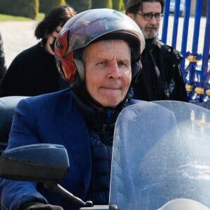 Patrick Poivre d'Arvor - Sortie de l'hommage funèbre à Jacques Perrin aux Invalides à Paris © Christophe Clovis/Bestimage