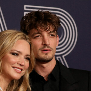 Virginie Efira et son compagnon Niels Schneider - 47e édition de la cérémonie des César à l'Olympia à Paris, le 25 février 2022. © Borde-Jacovides/Bestimage