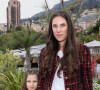Tatiana Casiraghi et sa fille India - Les célébrités assistent au défilé croisière Chanel au Monte Carlo Beach à Monaco, le 5 mai 2022. © Olivier Borde / Bestimage 