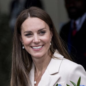 Catherine (Kate) Middleton et la princesse Anne vont assister à une démonstration de simulation d'opération césarienne d'urgence au Royal College of Obstetricians & Gynaecologists à Londres le 27 avril 2022.