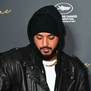 Info - Le chanteur Slimane annonce être devenu papa d'une petite fille prématurée - Slimane - Avant-Première du film "Aline" au Grand Rex à Paris le 25 octobre 2021. © Veeren/Bestimage