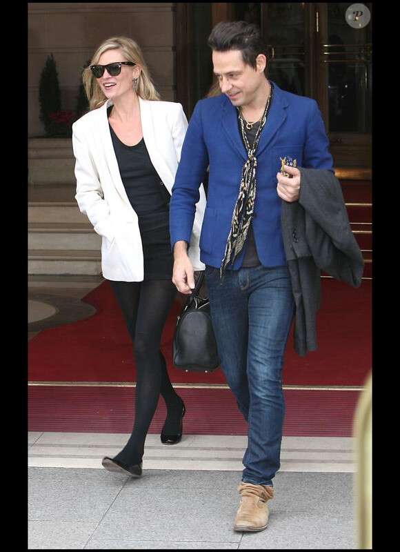 Kate Moss et Jamie Hince à Parisl le 28 janvier 2010
