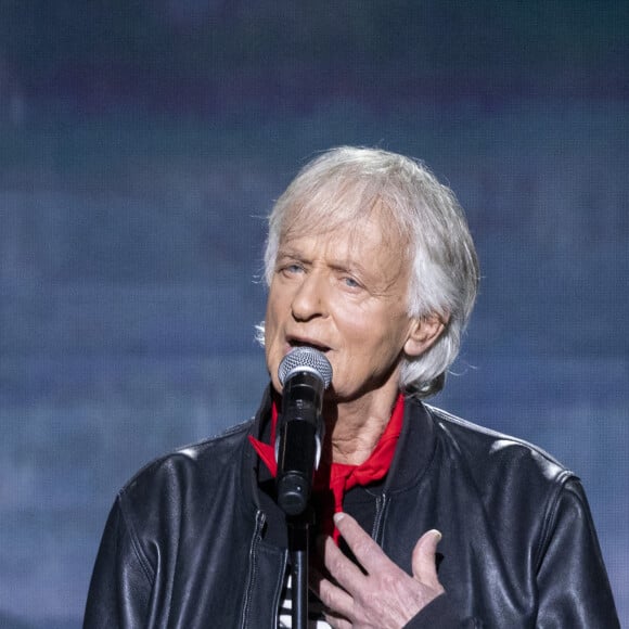 Le chanteur Dave - Enregistrement de l'émission "Joyeux anniversaire Renaud" au Dôme de Paris, diffusée le 10 mai sur France 2 © Cyril Moreau / Bestimage